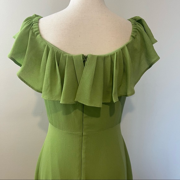 BCBGeneration Off The Shoulder Ruffle Maxi Dress in Butterfly Kiss Green 4 NWT - Picture 7 of 11
